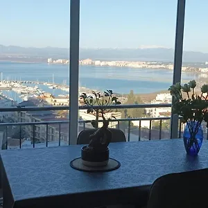 Las Delicias Apartment Roses